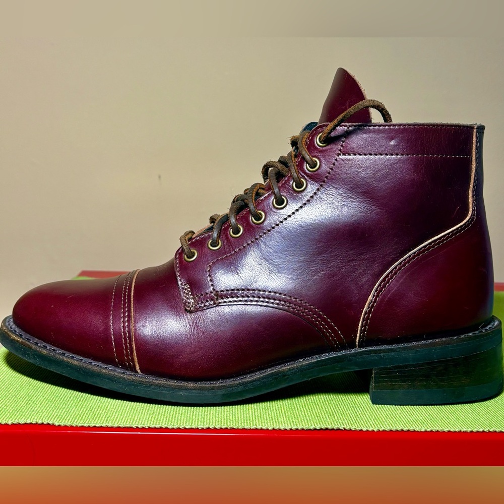 Men's Cap toe Full Grain Leather boots Size 10
